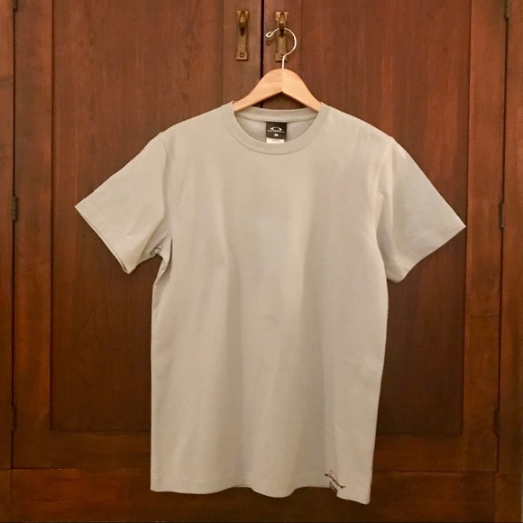Oakley Other - 🚀 Oakley t-shirt 🚀
